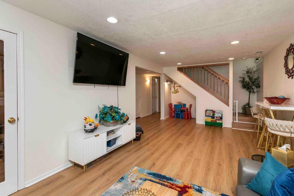 Family Friendly Home Close To Airport And Downtown ดิมอยน์ ภายนอก รูปภาพ